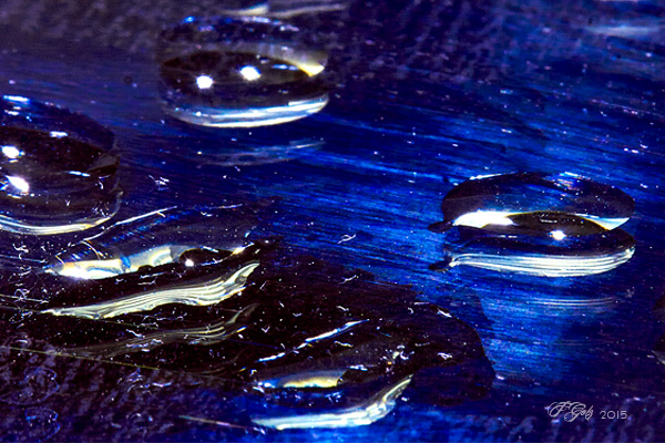 Painting water droplets on a reflective surface 07